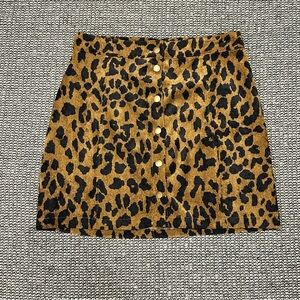 Akaiv Leopard Print Mini Skirt